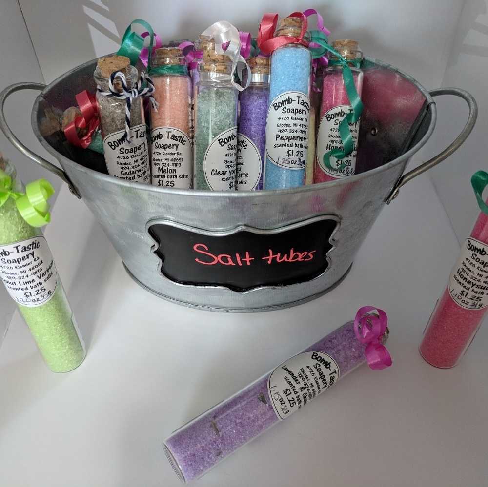 Bath salt tubes